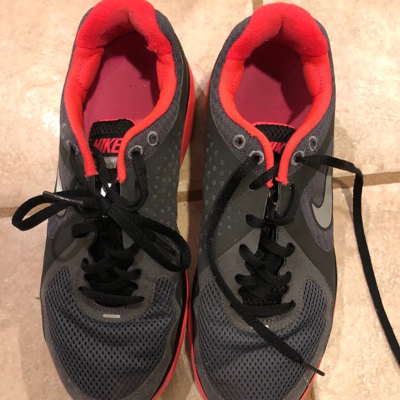 Nike Running Sneakers - Women - Picture 2 of 3